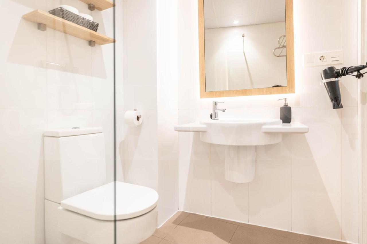 Elegant Studio In The Heart Of Malaga By Rems Exteriör bild
